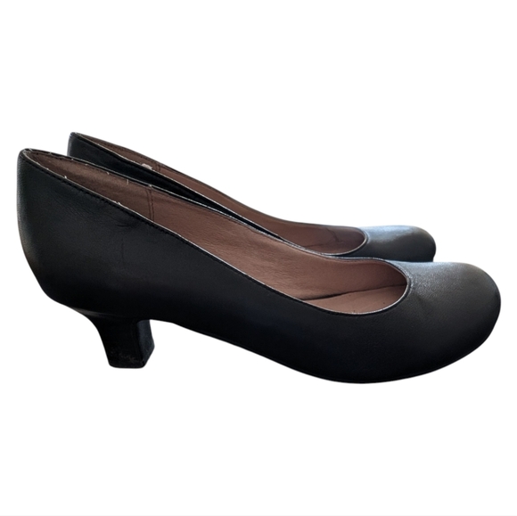 Miz Mooz Florette Mini Heel Pumps Black Leather Round Toe Kitten Heel Women's 7 - Picture 7 of 16